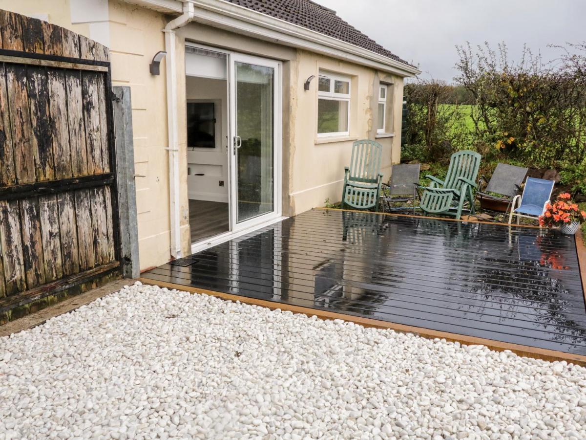 Вилла 19A Lismenary Road Ballyclare Экстерьер фото